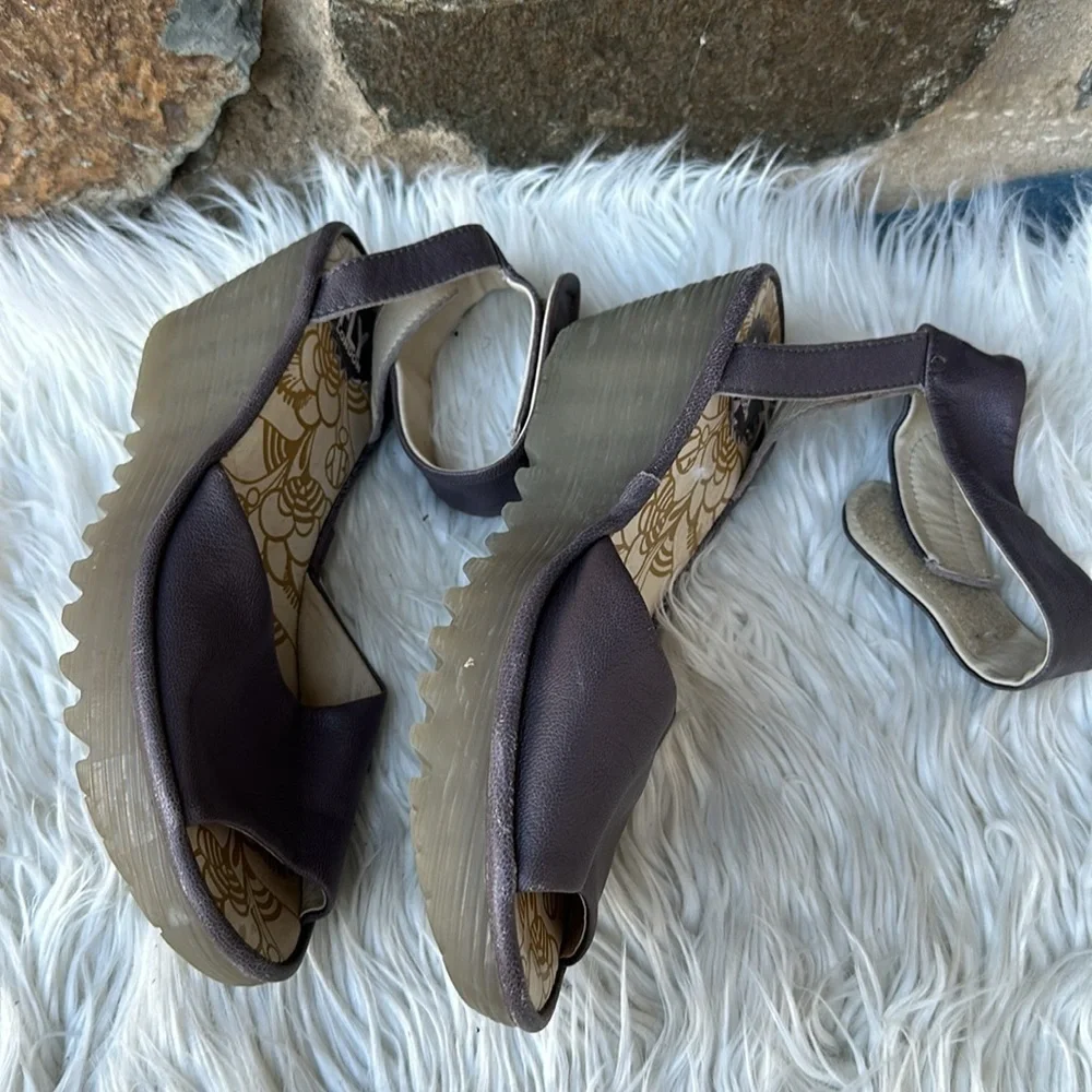Fly London Yaji Silver Borgogna Platform Wedge Sandals Women's US 9-9.5 /EU 39